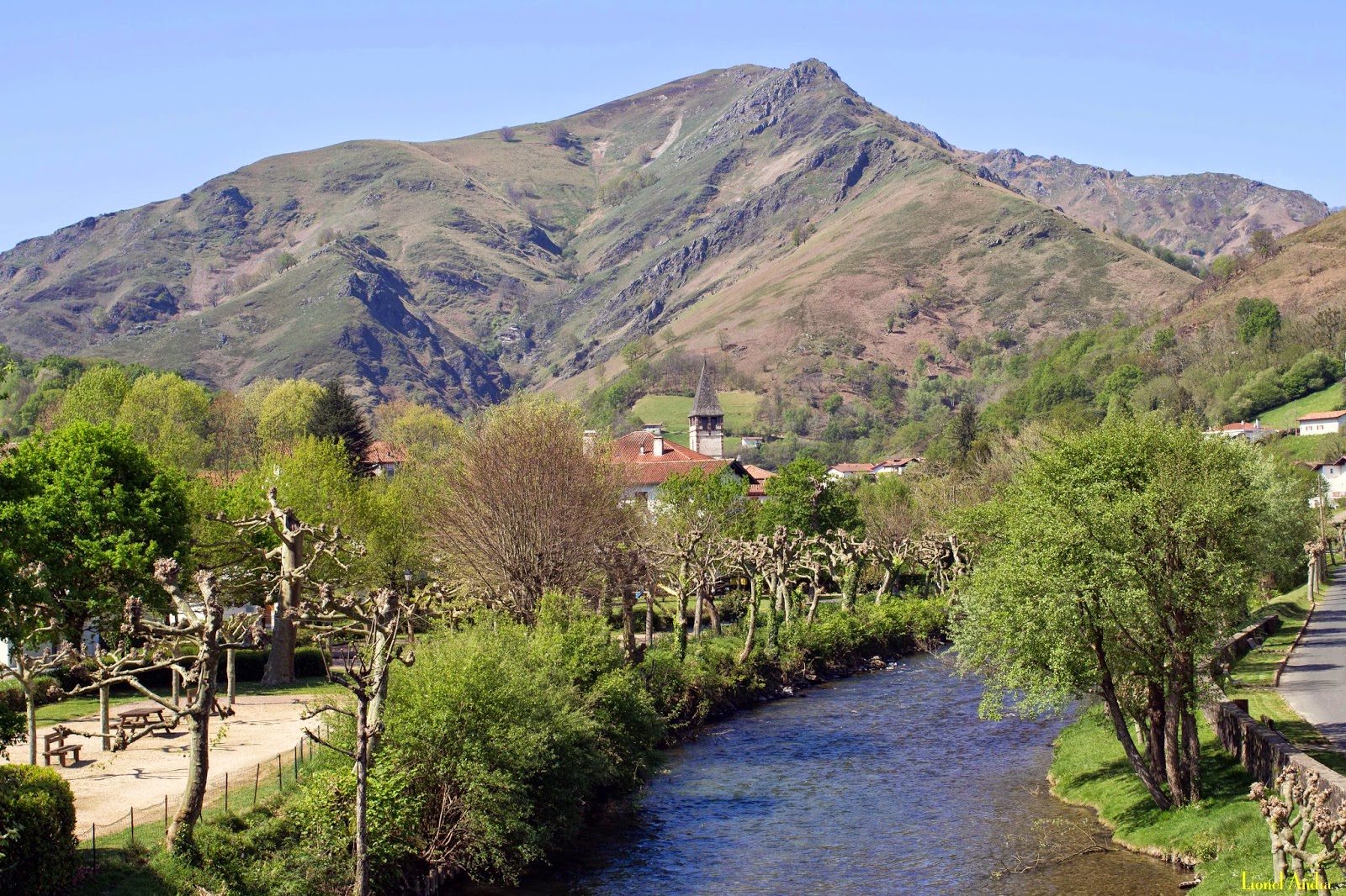 L'église de Saint Etienne de Baigorry