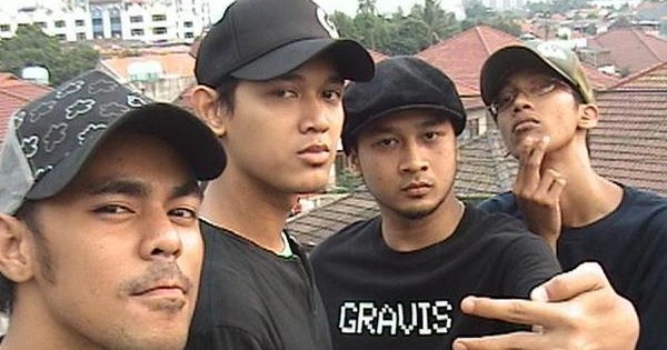 Kreasi Anak Nganjuk: Lirik Lagu : Bondan Prakoso feat Fade 2 Black