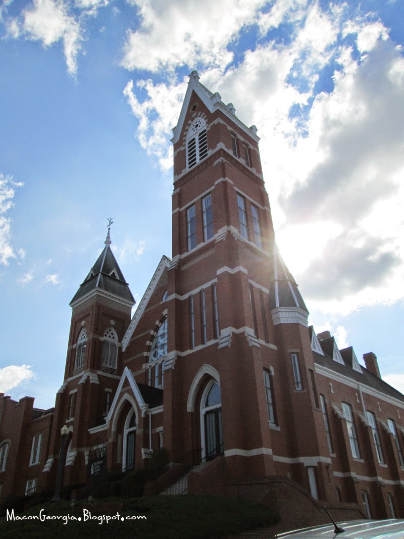 In Macon St Joseph Catholic Church of Macon