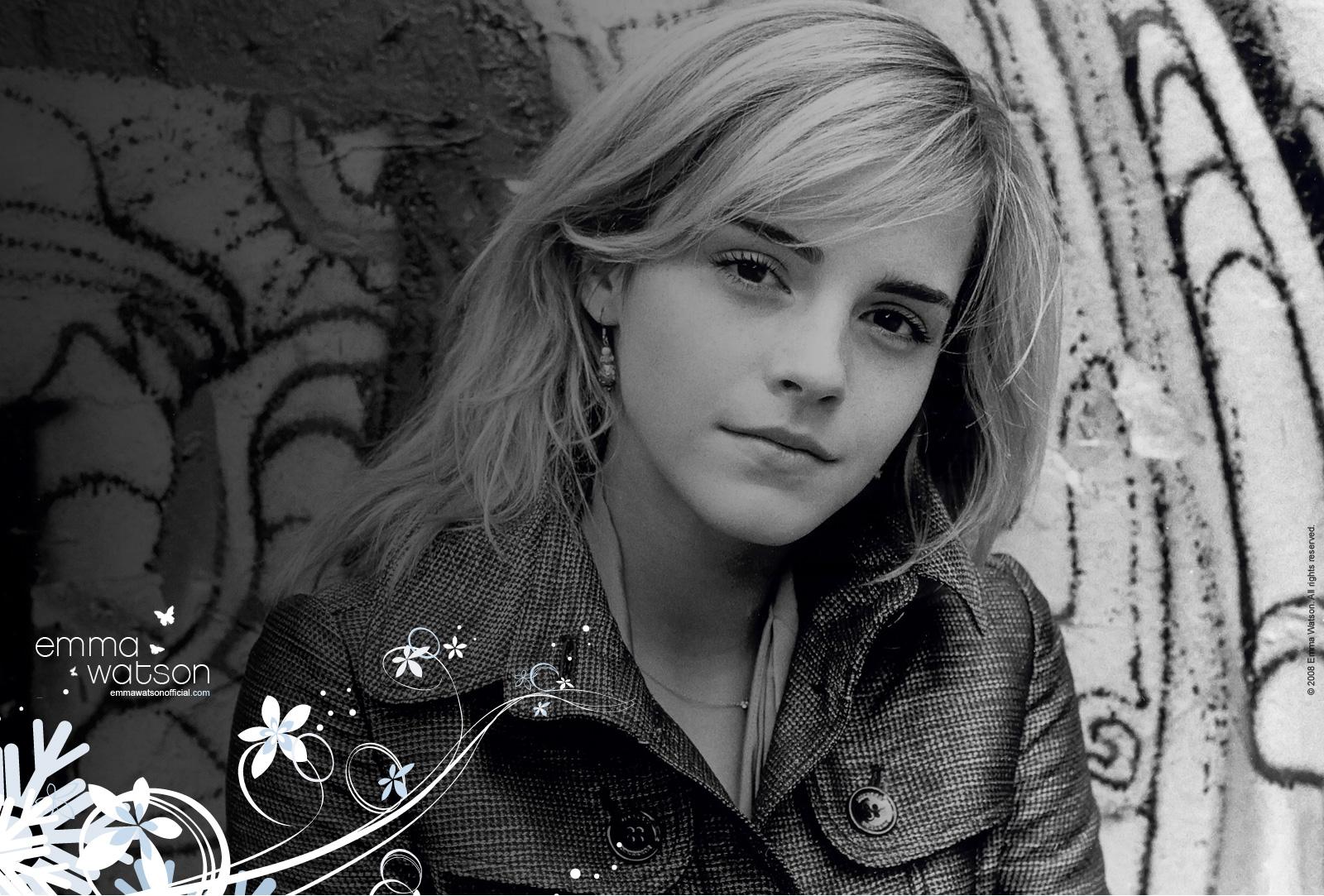 Emma Watson Widescreen Wallpaper
