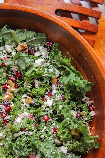 Kale, Walnut & Pomegranate Salad | The Chef Next Door #PotPiePlease
