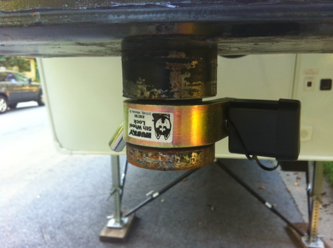 Learn To RV Fifth Wheel Security King Pin Lock