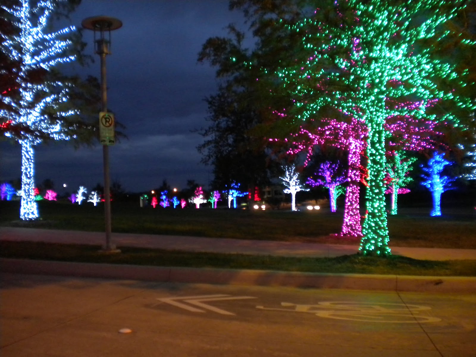 SHALE DRILLING ACTIVITY Holiday Lights Adorn Chesapeake Plaza