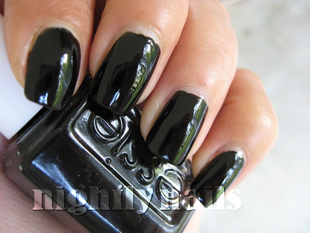 essie black