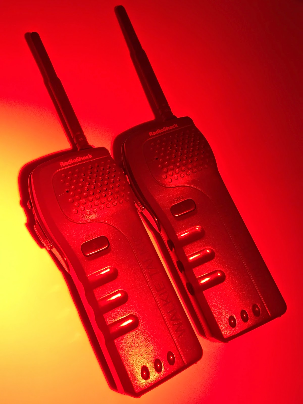Distant Signal: RadioShack 60-4027 49MHz Walkie Talkies