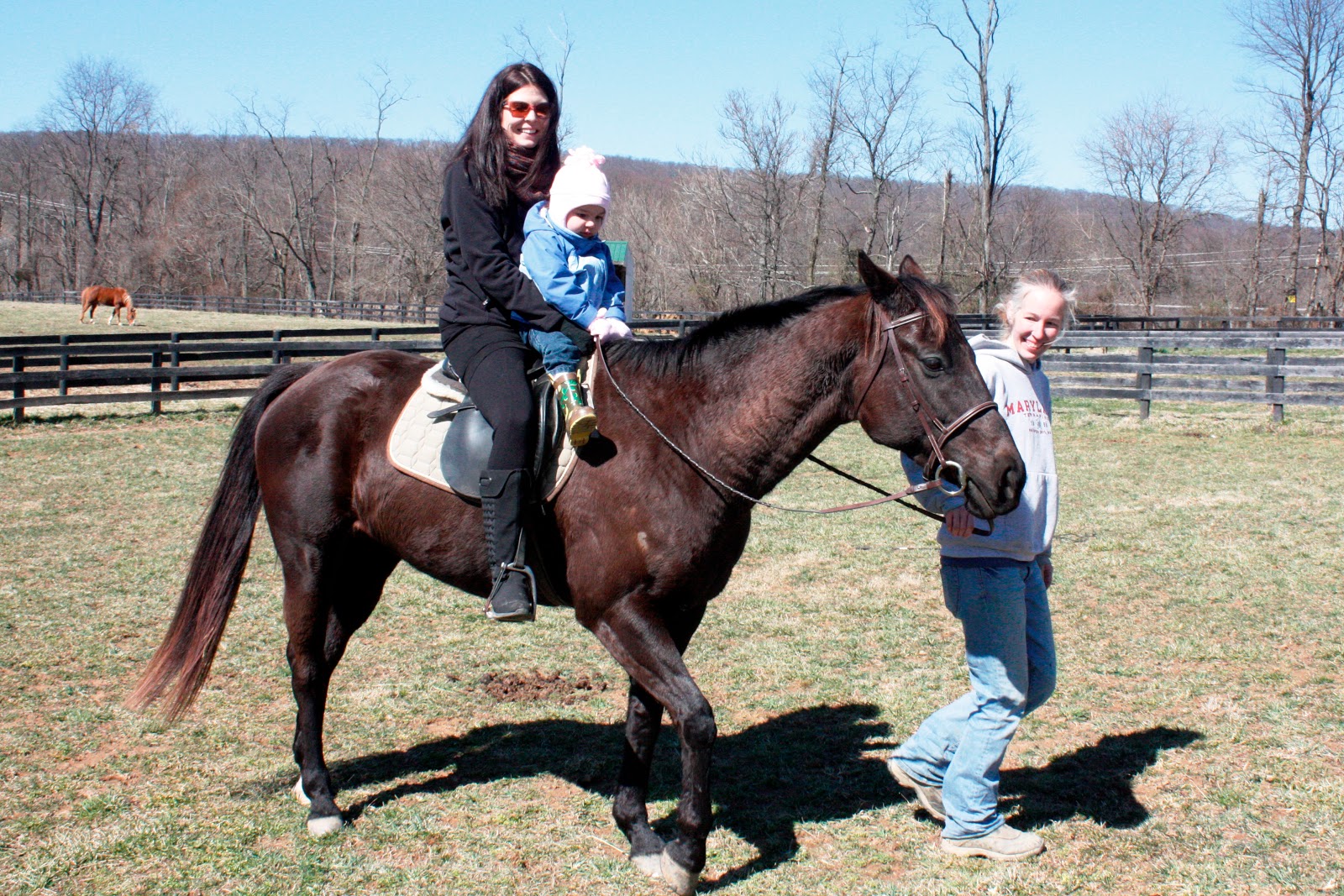 Going Mamarazzi Hannah rides a horse