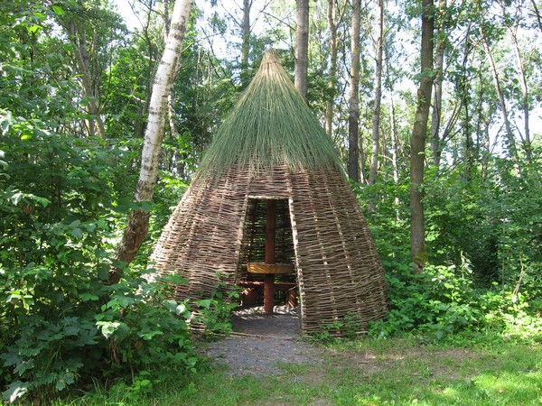 Сказочный домик для сада 81