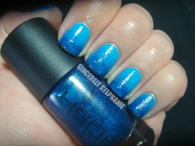 blue-gradient-nail-art