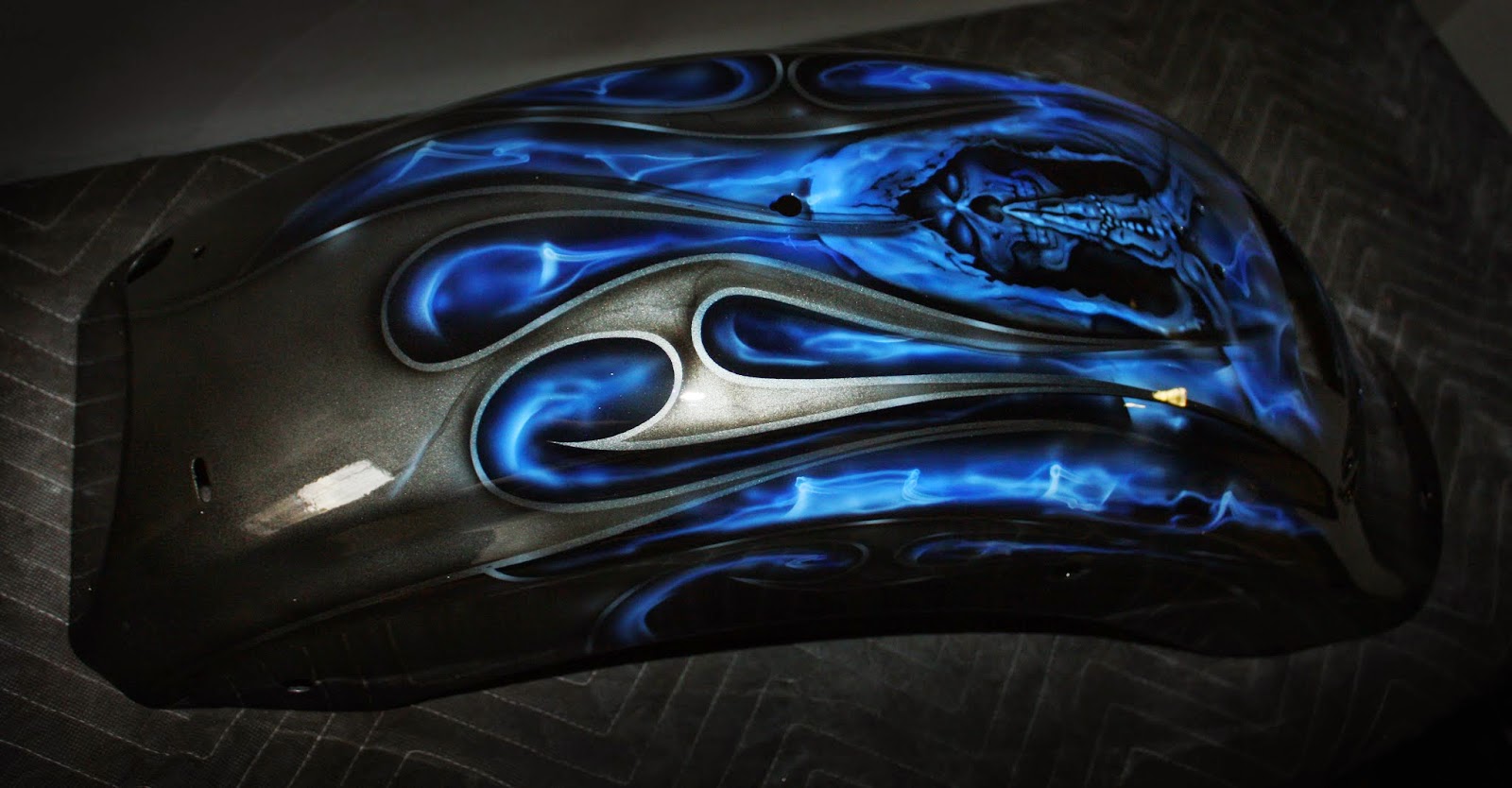Online Motorcycle Paint Shop Silver tribal flames with blue fire skulls
