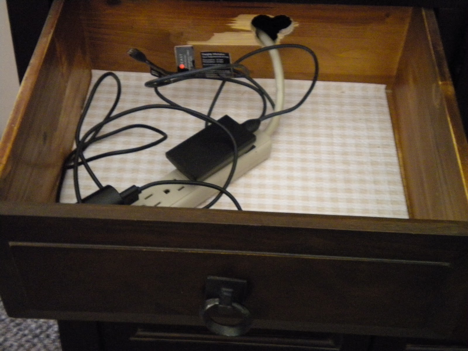 Easy Street 2 Home Charging Station for Cell Phones