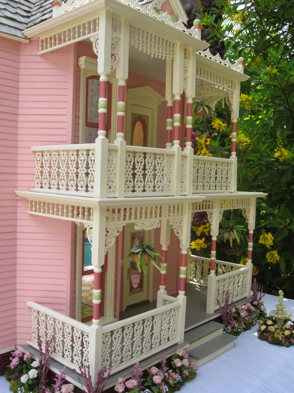 Dollhouses by Robin Carey The Elizabeth Street Victorian Dollhouse