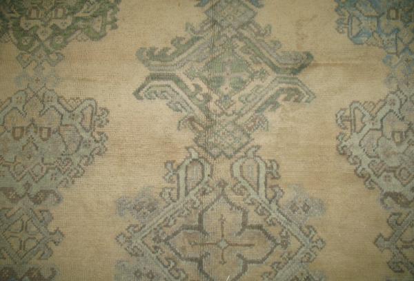 Antique Turkish Oushak Rug, 9'1" x 11'8" as seen on linenandlavender.net - http://www.linenandlavender.net/p/antique-vintage-finds.html Antique Turkish Oushak Rug, 9'1" x 11'8" as seen on linenandlavender.net - http://www.linenandlavender.net/p/antique-vintage-finds.html