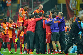 Akhisar 2-1 Galatasaray Maçının Özeti. Akhisar 2-1 Galatasaray Maçının Özeti.