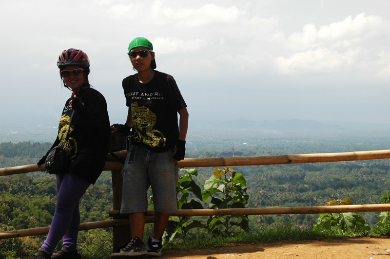 POCK ROCK ADVENTURER  Gowes Joglosemar-Borobudur Hari Waisak