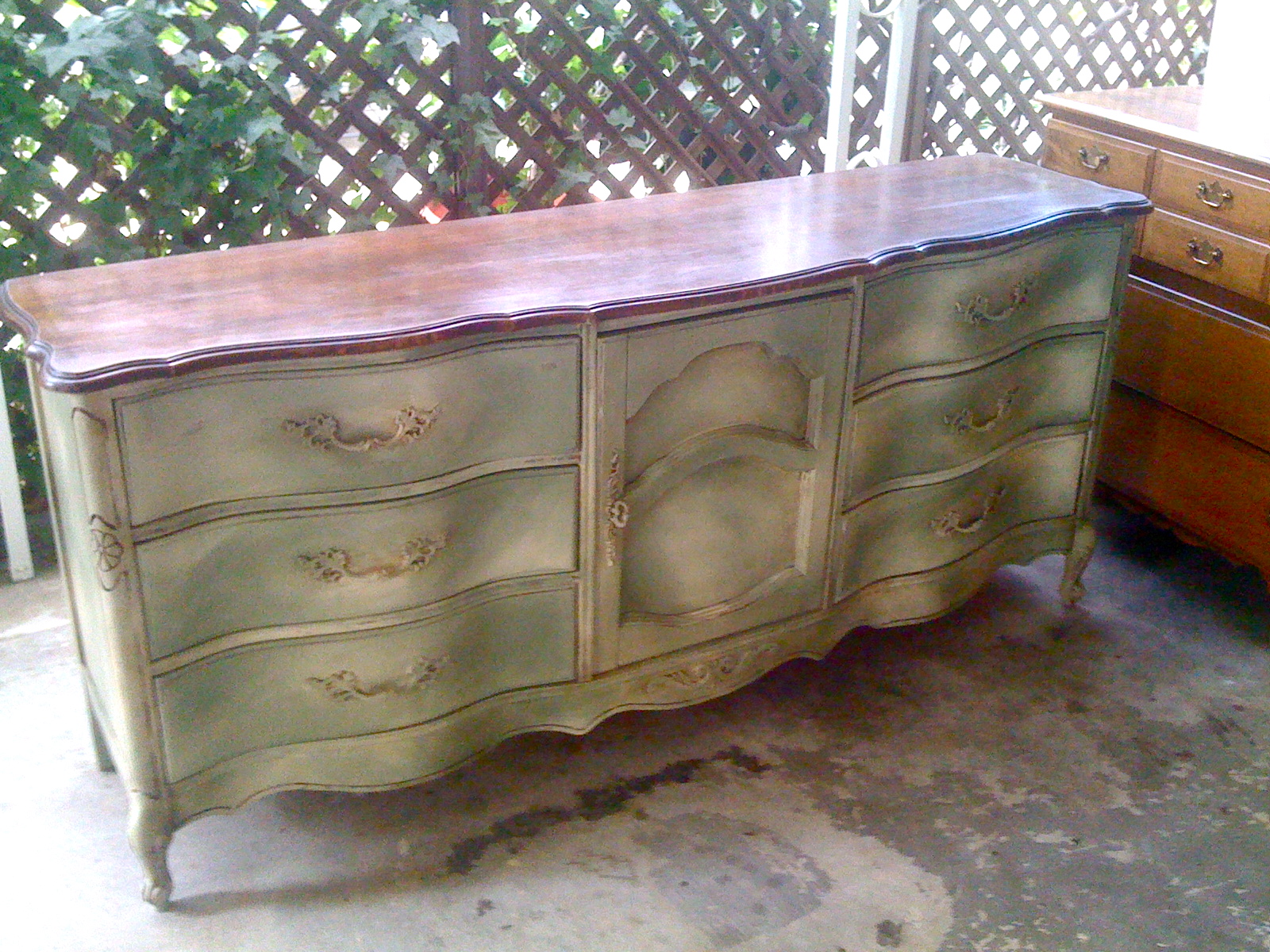 denise cerro Annie Sloan's Chalk Paint Again...