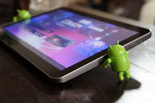 صور سامسونج جلاكسي على مسائل  Samsung+Galaxy+Tab+10.1+-+Thinnest+Tablet+PC+%252810%2529