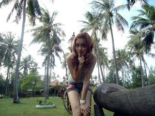 Oun Sisy annoying facebook girl Oun Sisy annoying facebook girl