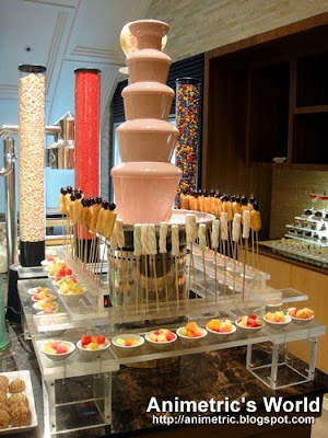 Strawberry fountain at Cafe Ilang-Ilang in Manila Hotel