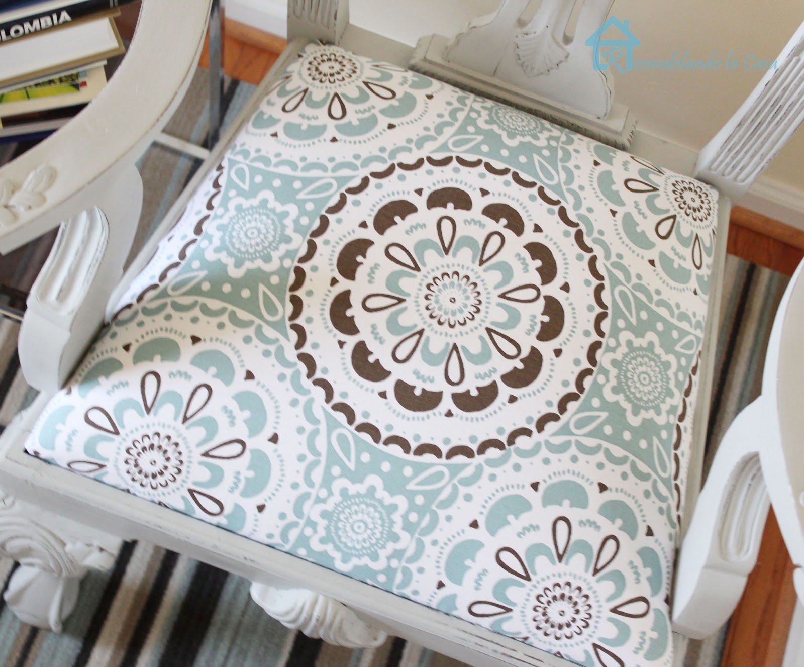 Remodelando la Casa Recovering Chair Seats