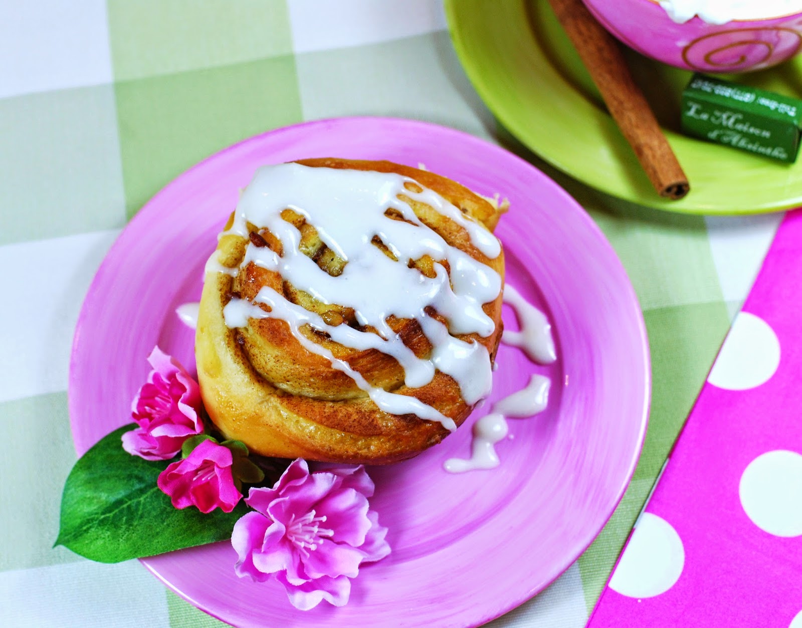 Southern Pecan Cinnamon Buns