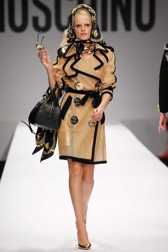 Moschino 2015 S/S Milan Moschino 2015 SS Golden Mesh Trench Coat on Runway