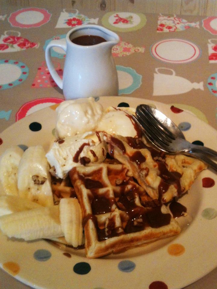 Jo's Blue AGA Around the World Part 2. Belgium Moules Frites & Banana