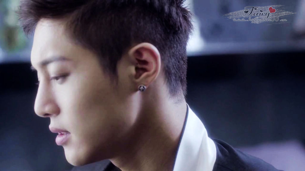 Review Kim Hyun Joong Gives A Taste Of What S To Come With Please