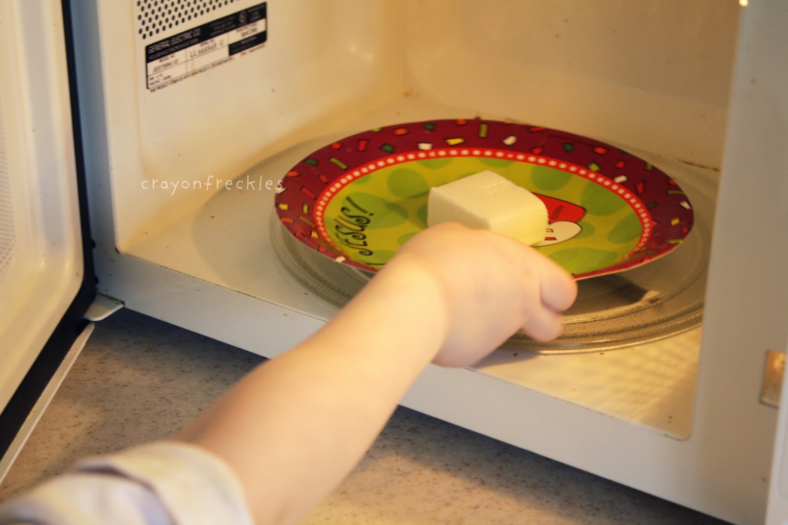 Crayon Freckles microwave science experiments