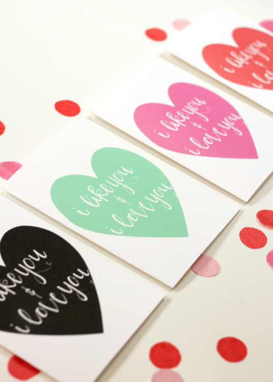 lovesome: valentine's day card (free printable!)