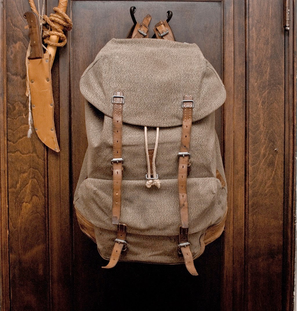 Guide des Couteaux: 7 sacs à dos vintage en toile et cuir, solides et  intemporels