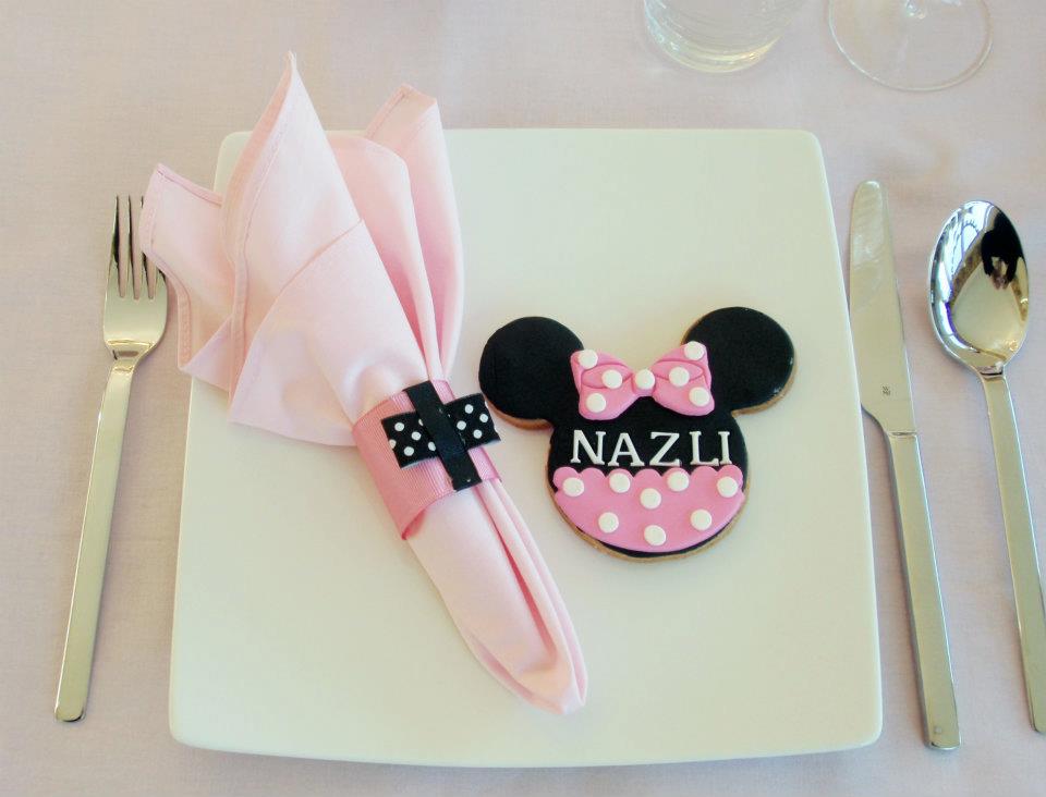 Melike Cake & Cookie MINNIE MOUSE KURABİYE & CUPCAKE�LER
