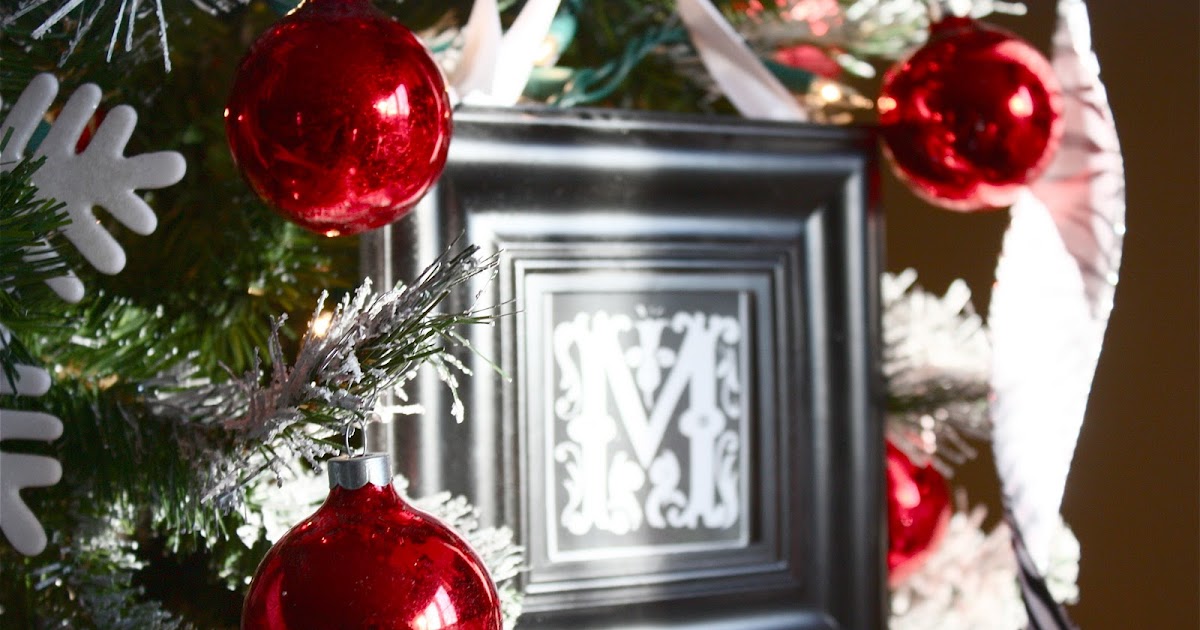 The Yellow Cape Cod Holiday Home Series {Tips} Decorate Your Tree Like a Pro