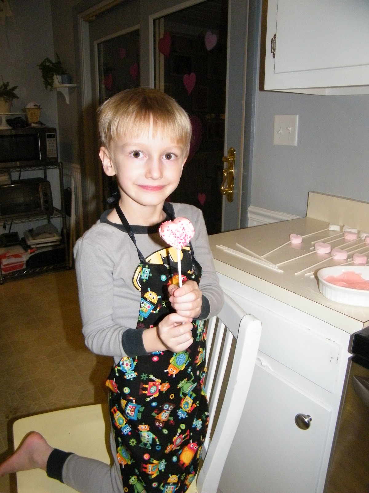 AdventuresInMommyLand Heart Marshmallow Pops