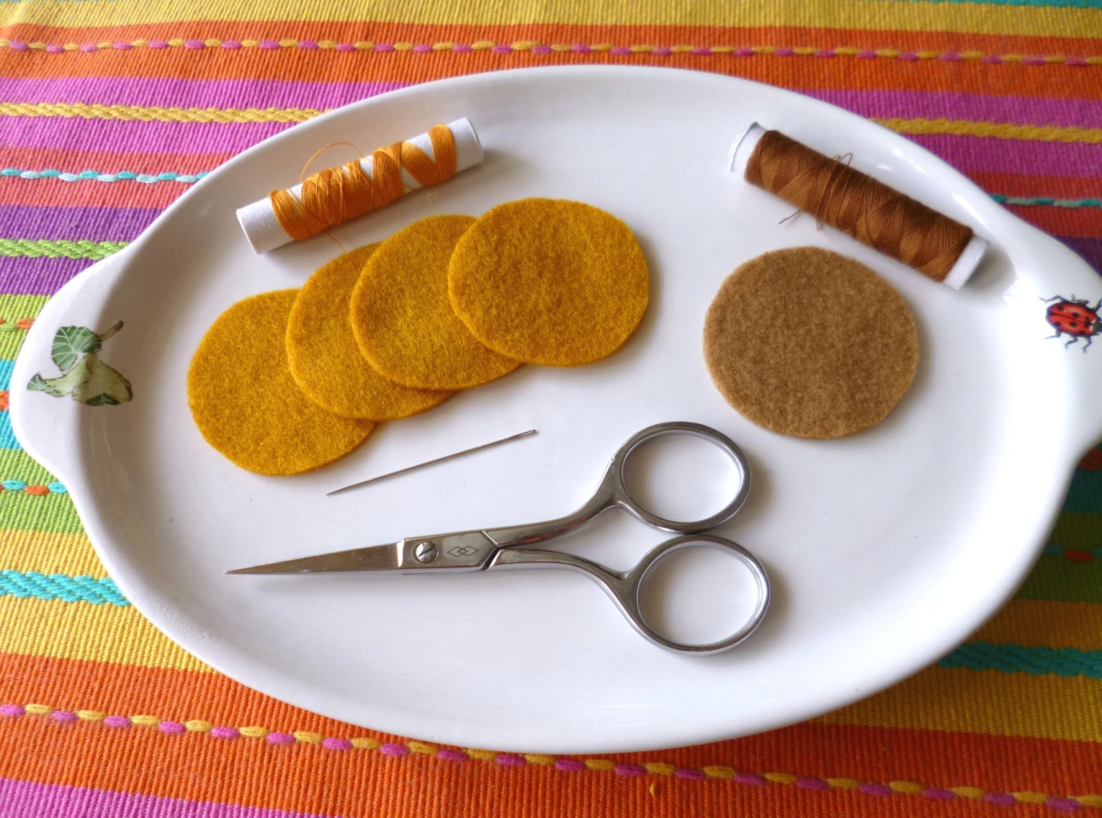 my felt friends Tutorial Sandwich biscuits
