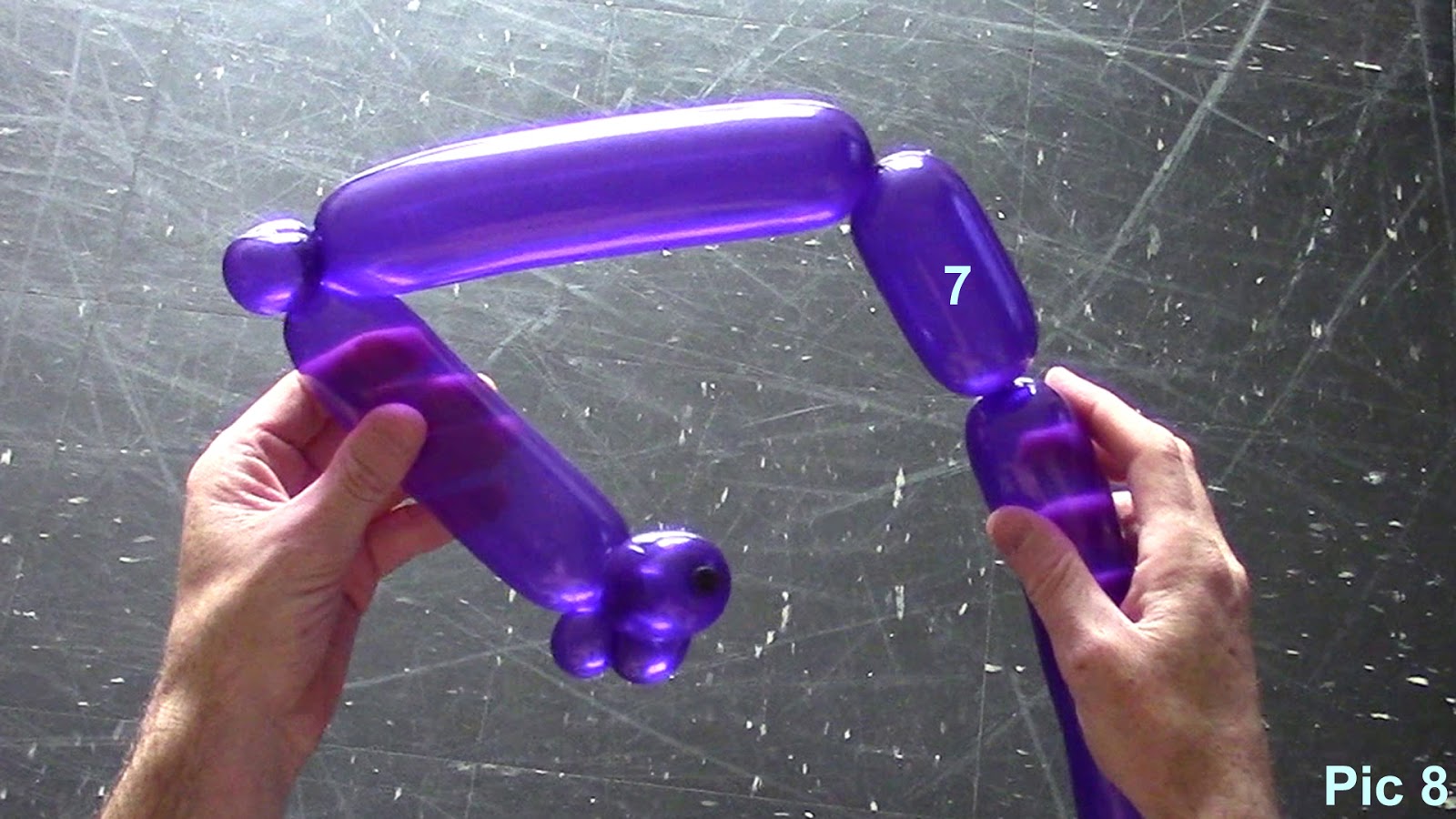 Balloon animals twisting instructions One balloon bat
