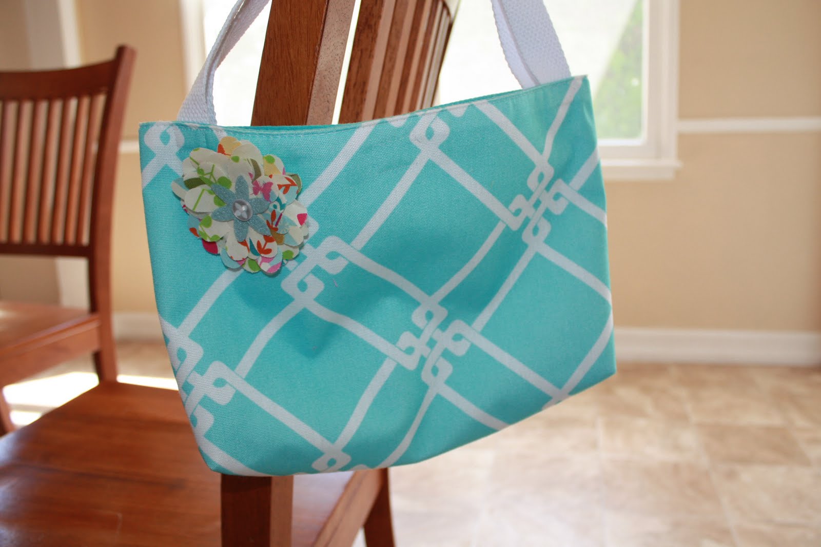 Living the Super Life Placemat Tote Bag Tutorial