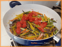 Spaghetti alla chitarra con prosciutto e verdure