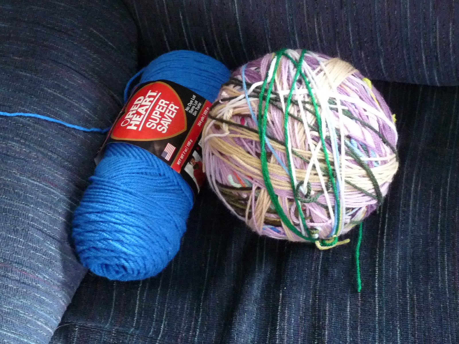 Nancy's Crochet Biggest yarn ball & B & W