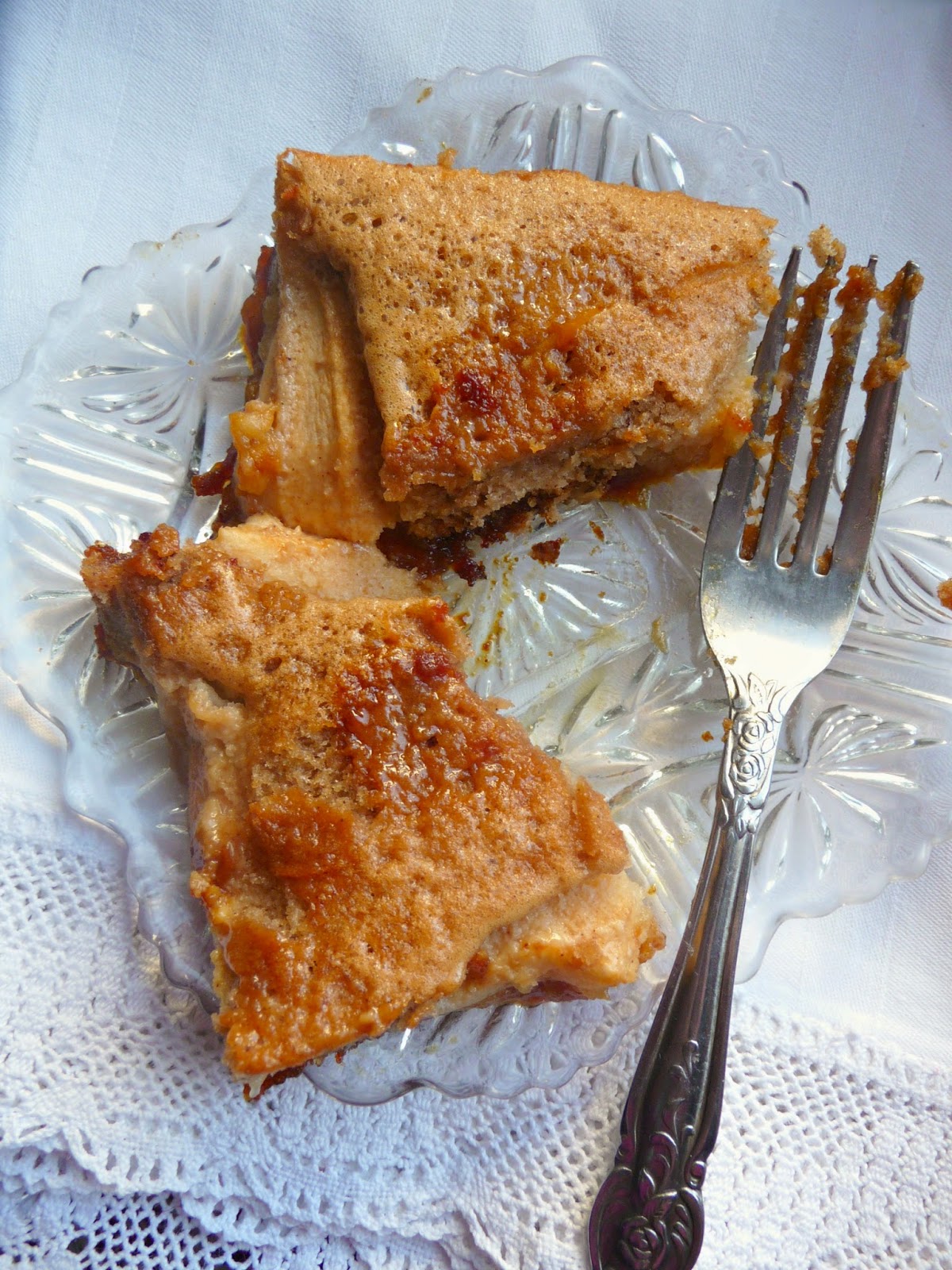 http://theseamanmom.com/apple-cake-with-whole-apples-cinnamon-and-nuts/