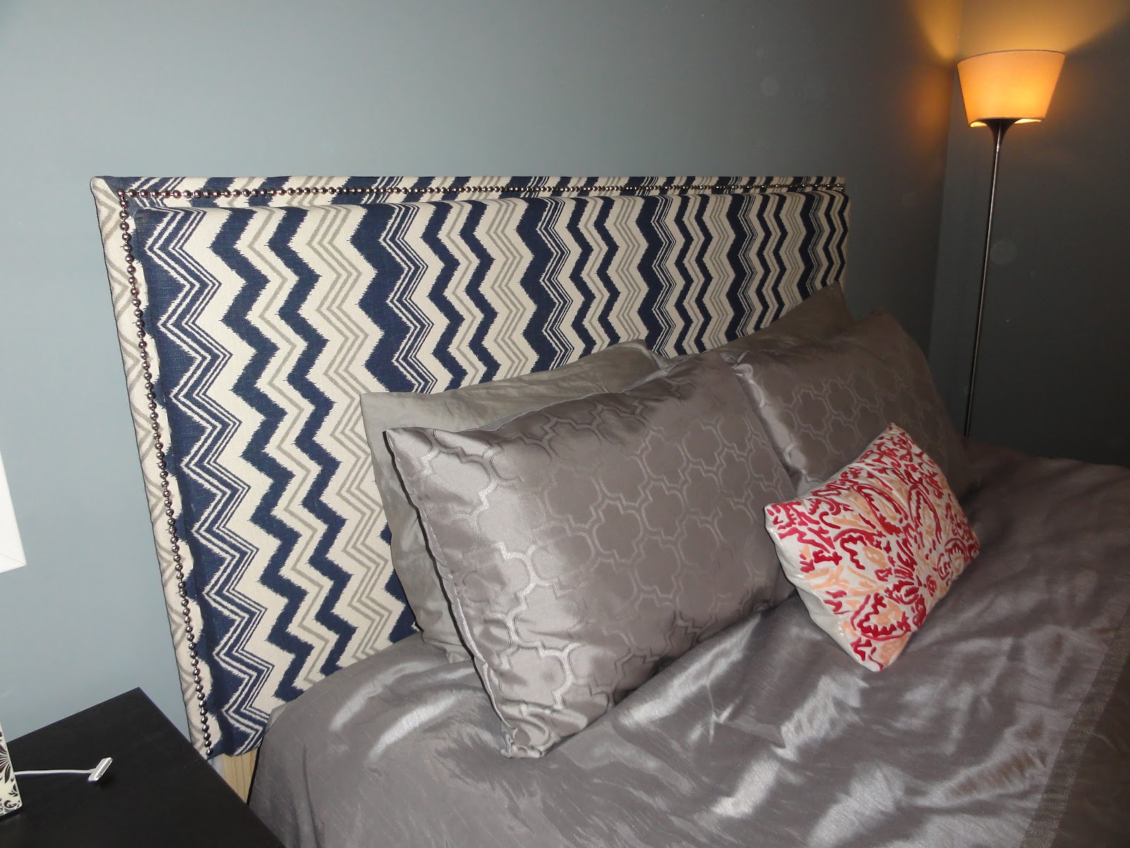 HalfAssed Crafter DIY Custom Headboard