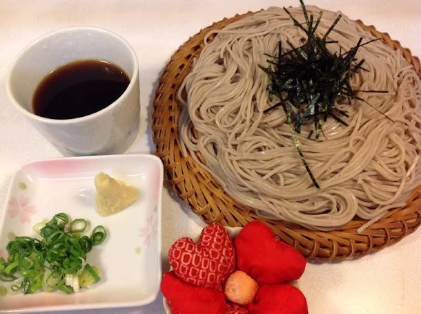 台灣人愛吃日本料理,是因為多數的日式餐廳不管是食材的選擇,料理成品的口味,都能維持一致的水平。 台灣人愛吃日本料理,是因為多數的日式餐廳不管是食材的選擇,料理成品的口味,都能維持一致的水平。
