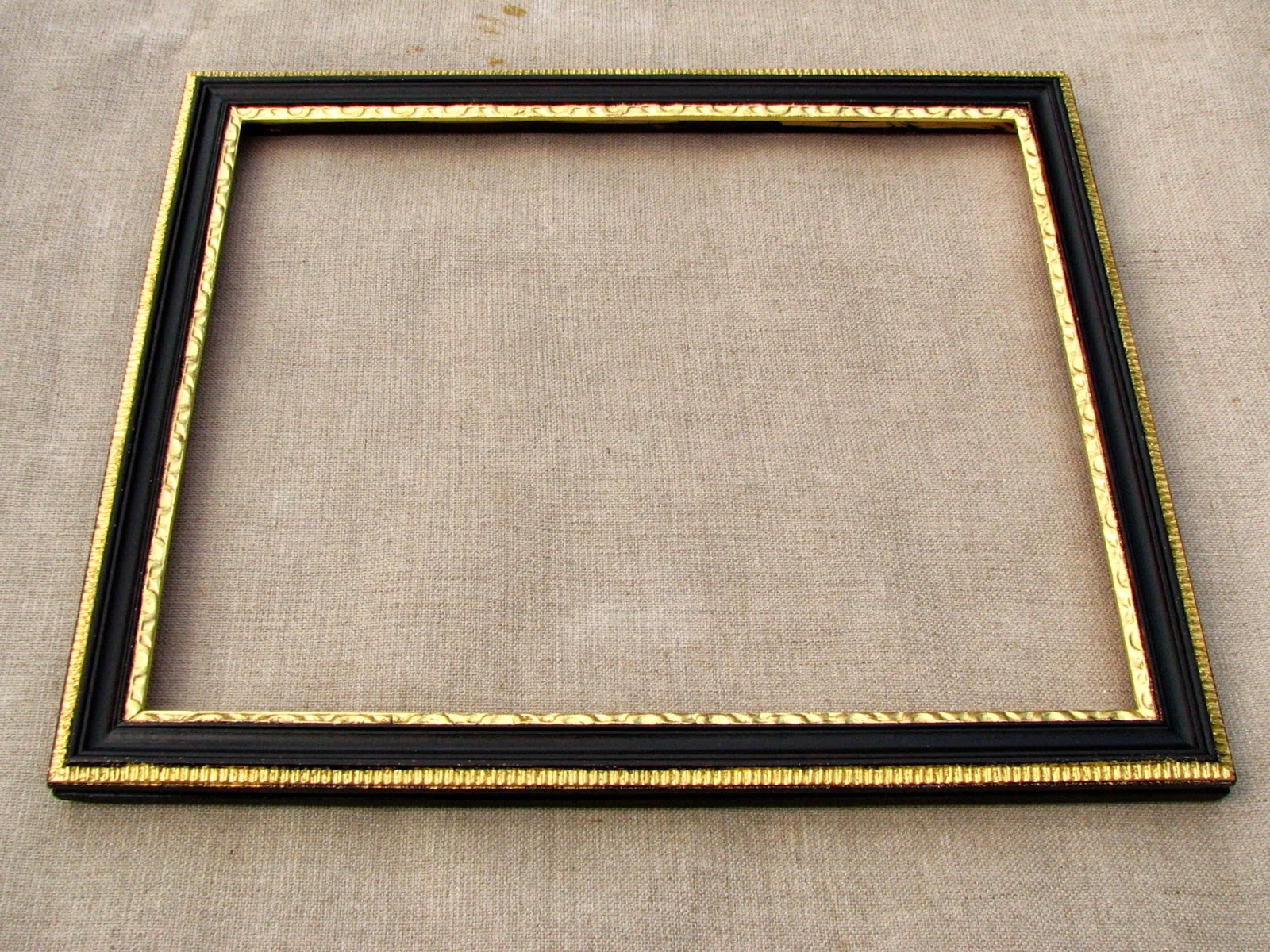 Dermot McArdle Finishing a Hogarth Frame