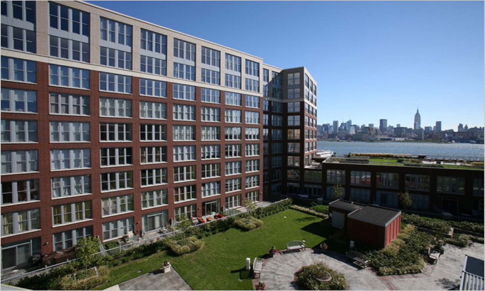 Maxwell Place 1025 Maxwell Place 1025