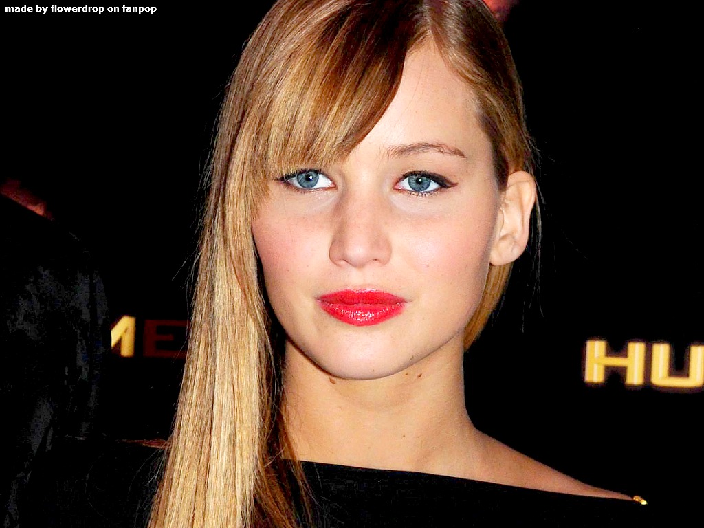http://3.bp.blogspot.com/-H_MO2UPVqgk/US9f4VuJHEI/AAAAAAAAAfk/Vrnhdgz25zs/s1600/Jennifer-Lawrence-red+lipstick.jpg