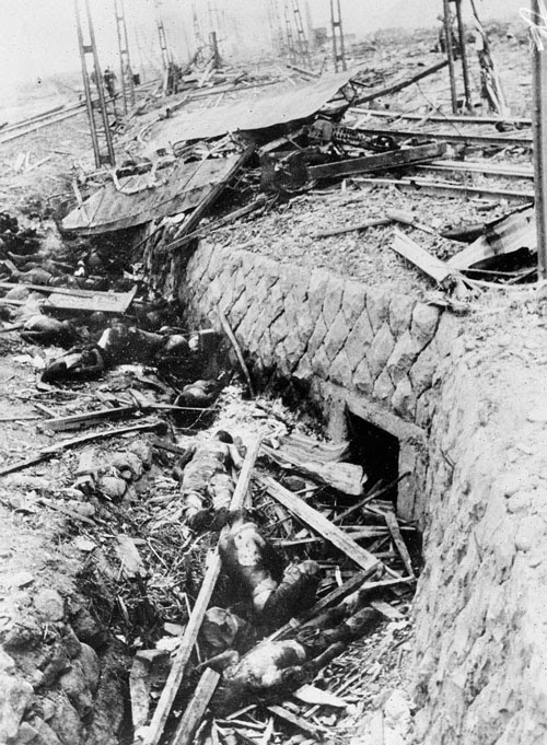 Bombas nucleares de Hiroshima e Nagasaki Bombas nucleares de Hiroshima e Nagasaki