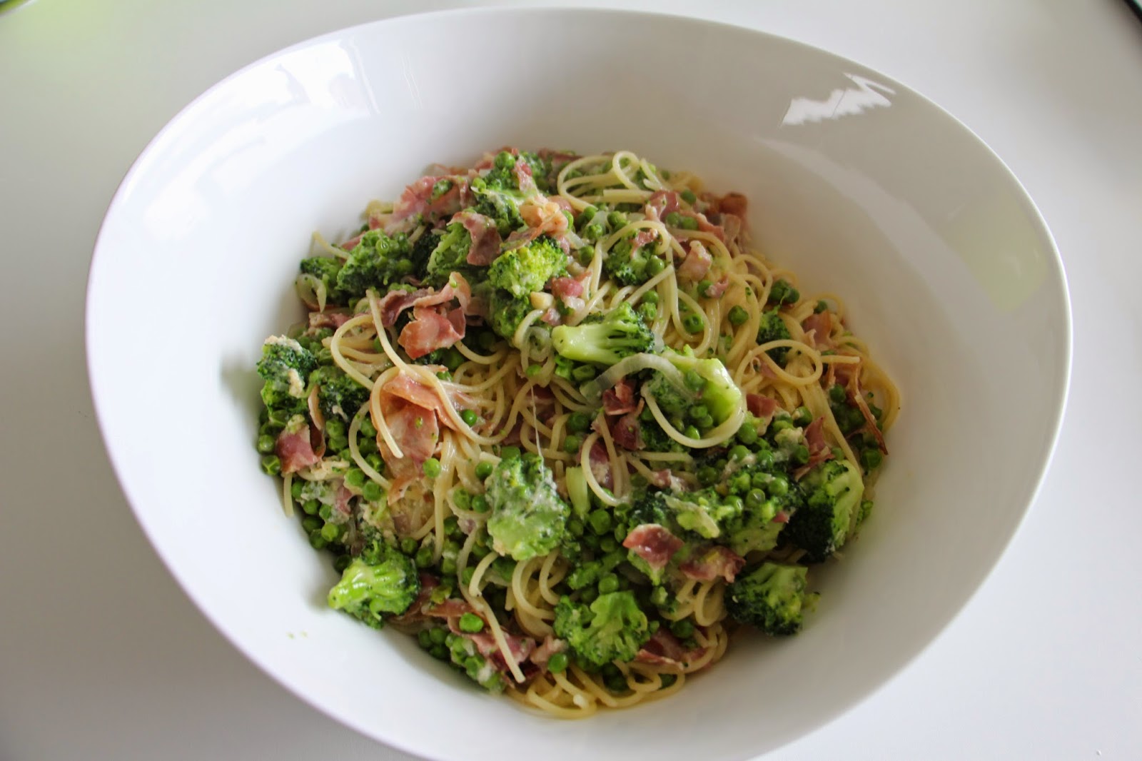 Principessa Spaghetti alla Carbonara met erwtjes & broccoli