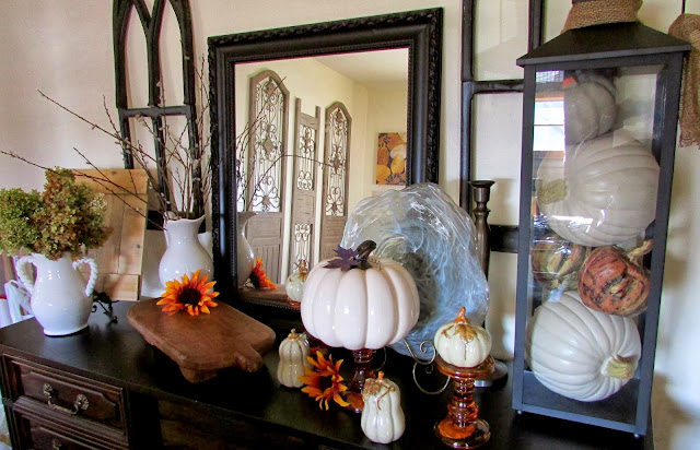 Thanksgiving  or Fall Tablescape with Antlers Pallet Wood and Pumpkins