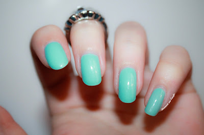 Swatch of "Mint Candy Apple" by Essie