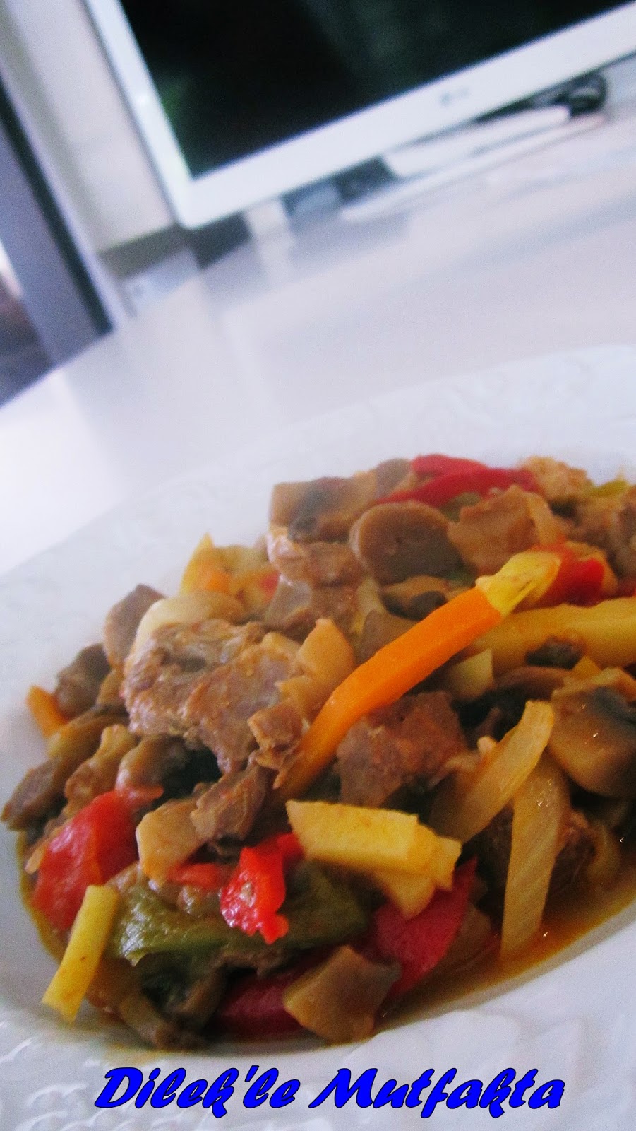 Kuzu Etli Sebzeli Mantar Sote Dilek�le Mutfakta