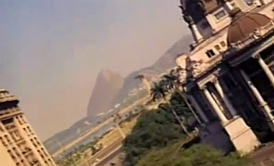Hughes 300 - o helicóptero que passou dentro de um túnel no Rio de Janeiro    Roberto+Carlos+-+filme+06
